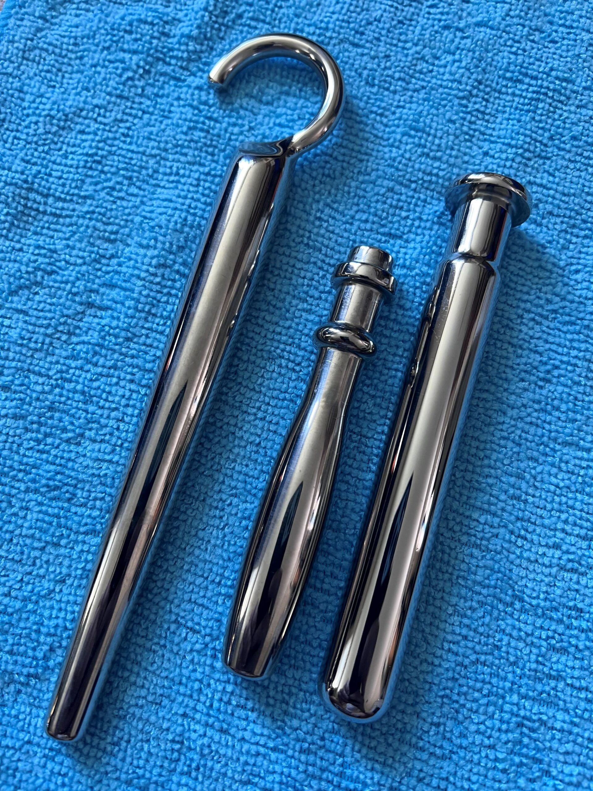 Which one? - The Chain Gang - Piercing Pictures